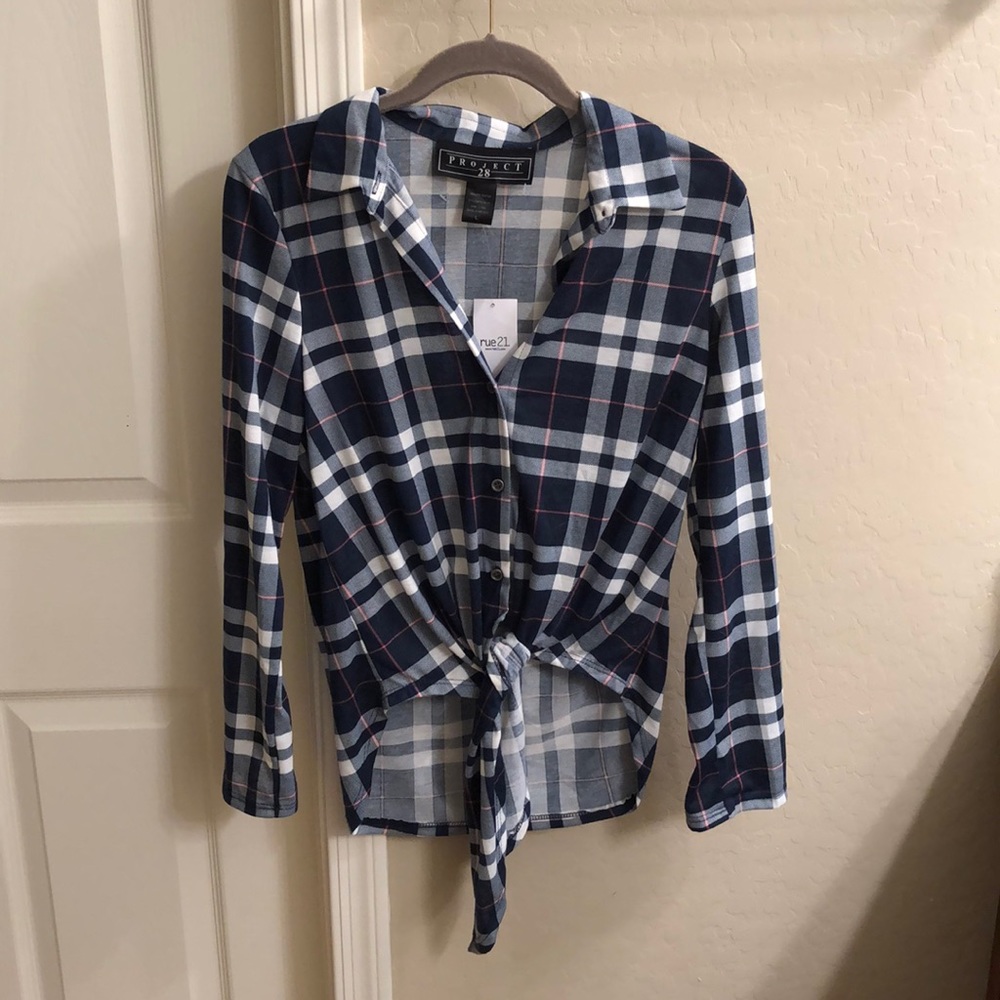 Light tie front cropped flannel